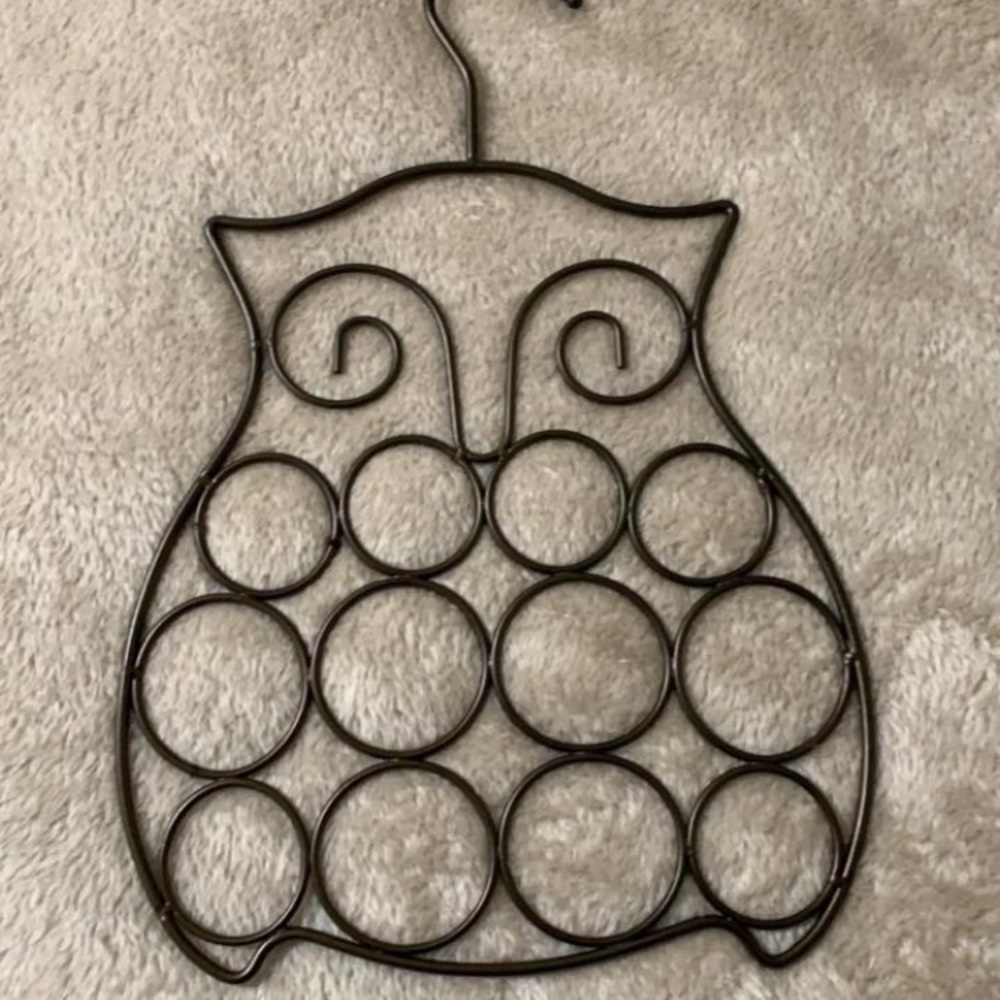 Scarf Hanger